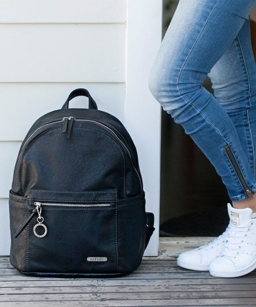 Manhattan Backpack by Vanchi in Black