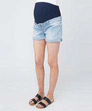 Denim Shorty Shorts in Light Wash