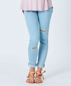 Margot Skinny Distressed Jean in Sky Wash